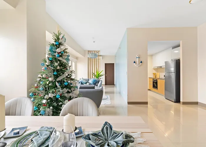 Luxury 1 2 & 3br Bay Sunset View ,near Okada, Moa & Airport , Free Parking * Manila