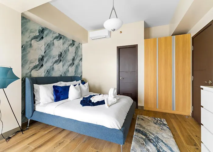 Apartamento Luxury 1 2 & 3br Bay Sunset View ,near Okada, Moa & Airport *