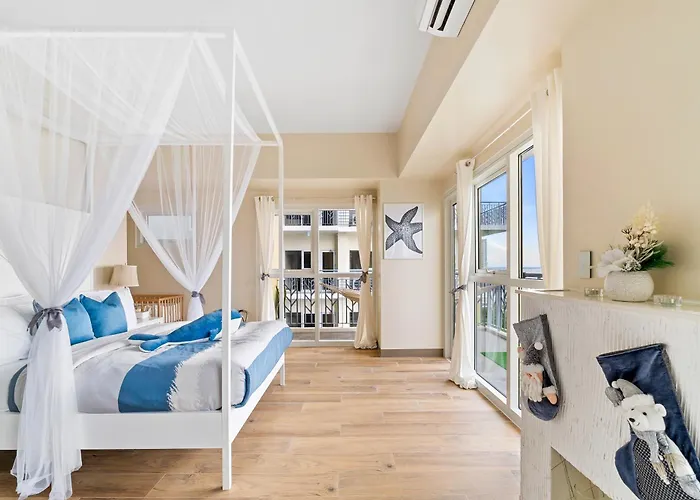 Luxury 1 2 & 3br Bay Sunset View ,near Okada, Moa & Airport , Free Parking Apartment Manila