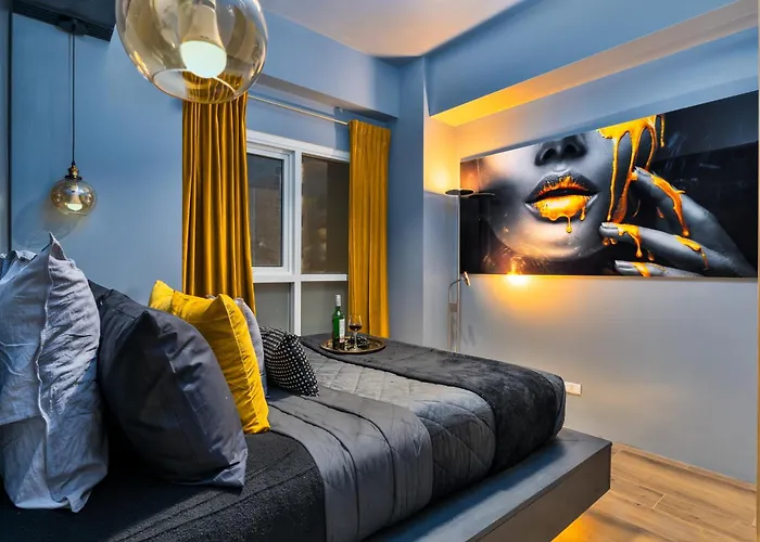 Luxury 1 2 & 3br Bay Sunset View ,near Okada, Moa & Airport Apartamento Manila