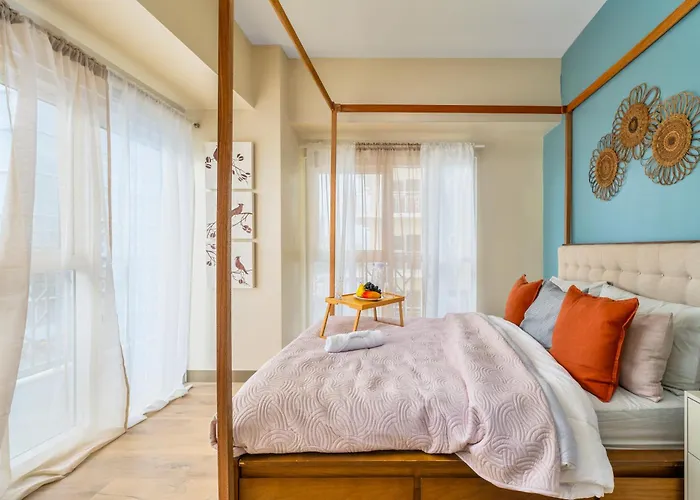 Luxury 1 2 & 3br Bay Sunset View ,near Okada, Moa & Airport Apartamento