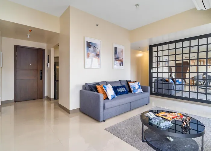 Luxury 1 2 & 3br Bay Sunset View ,near Okada, Moa & Airport Apartamento *