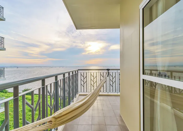 Luxury 1 2 & 3br Bay Sunset View ,near Okada, Moa & Airport