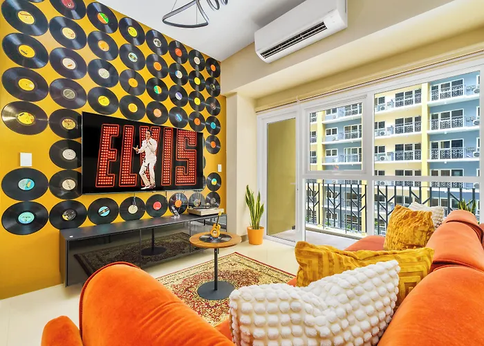 Luxury 1 2 & 3br Bay Sunset View ,near Okada, Moa & Airport Apartamento